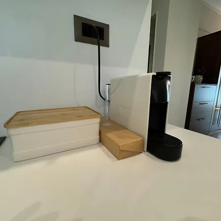 San Barbis アパート *