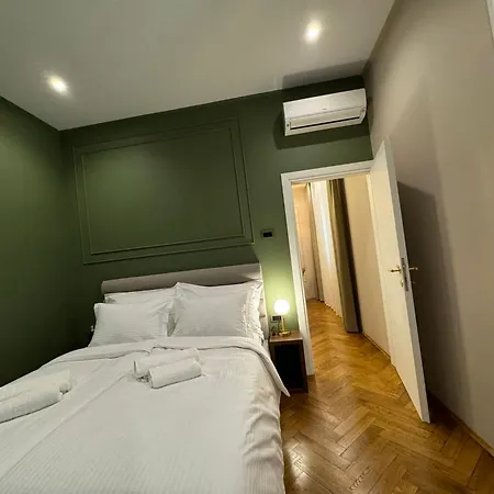 San Barbis Apartment