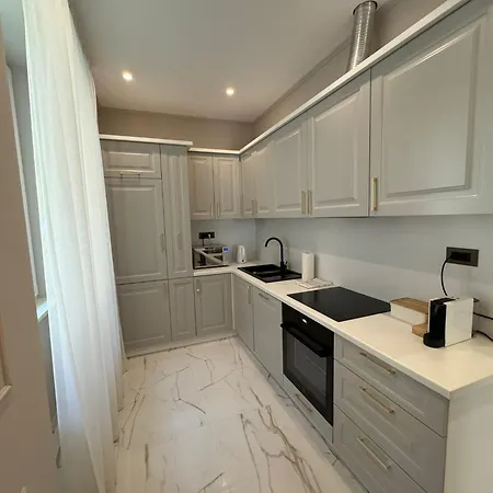 アパート San Barbis リエカ